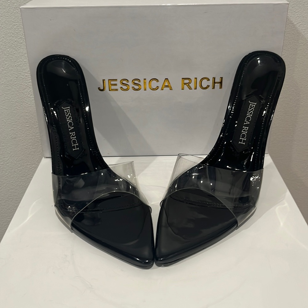 Jessica Rich mule slightly worn in excellent condition. Size 41 black and clear